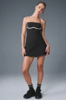 ALO - AIRBRUSH STREAMLINED DRESS