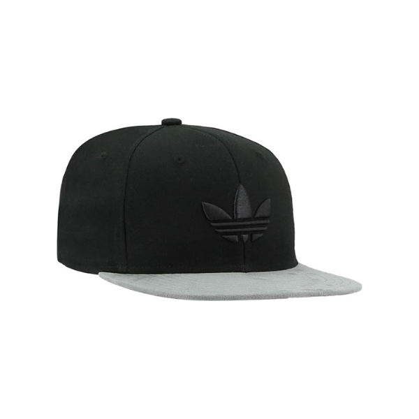 ADIDAS ORIGINALS - TREFOIL PLUS SNAPBACK - BLACK TWILL GREY SUDE - HOMBRE